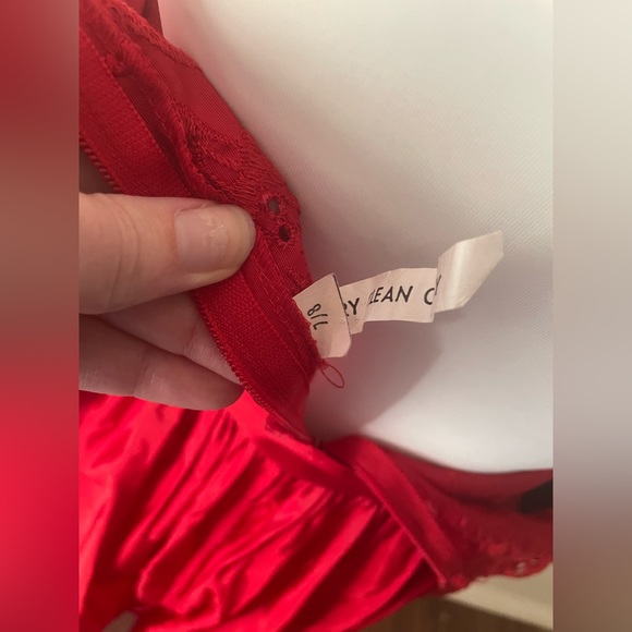 Super Cute Red Dress - Picture 7 of 7